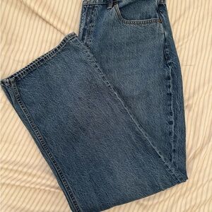 Abercrombie High Rise Curve Love Loose Jean in Medium Wash 31 Waist